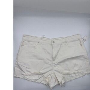 Good American Cut‎ Off White Plus Size Shorts